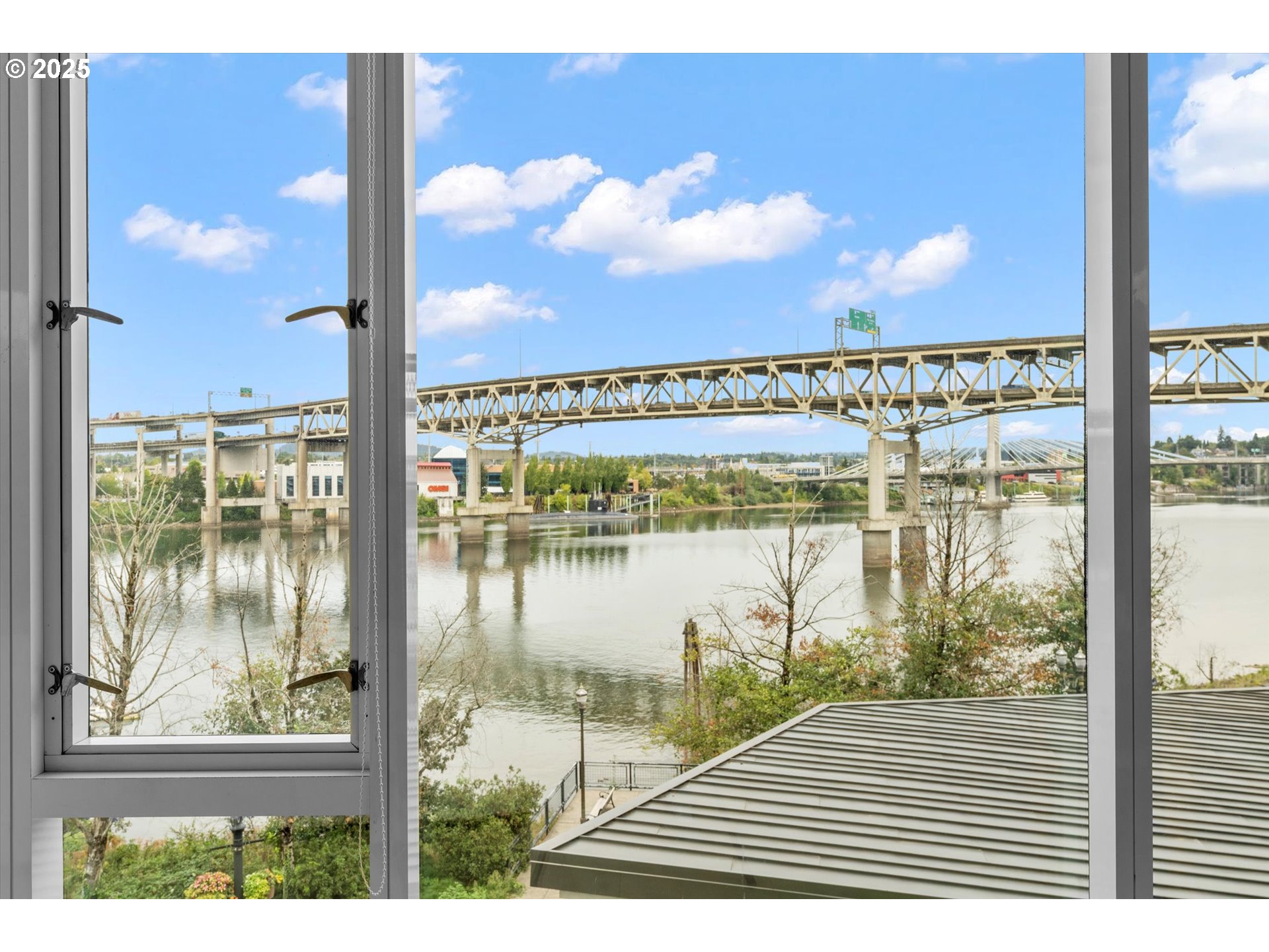 1900 S RIVER DR N402