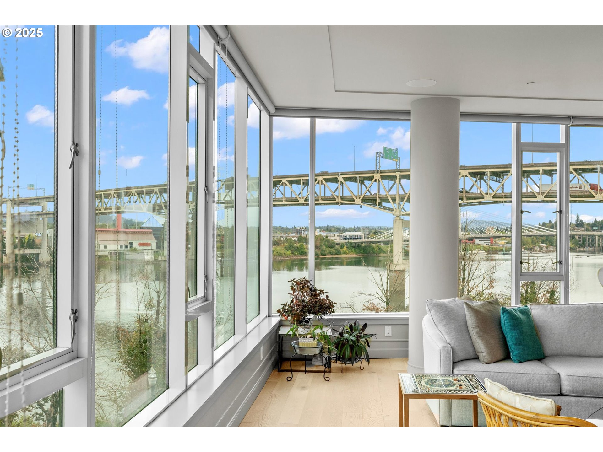 1900 S RIVER DR N402