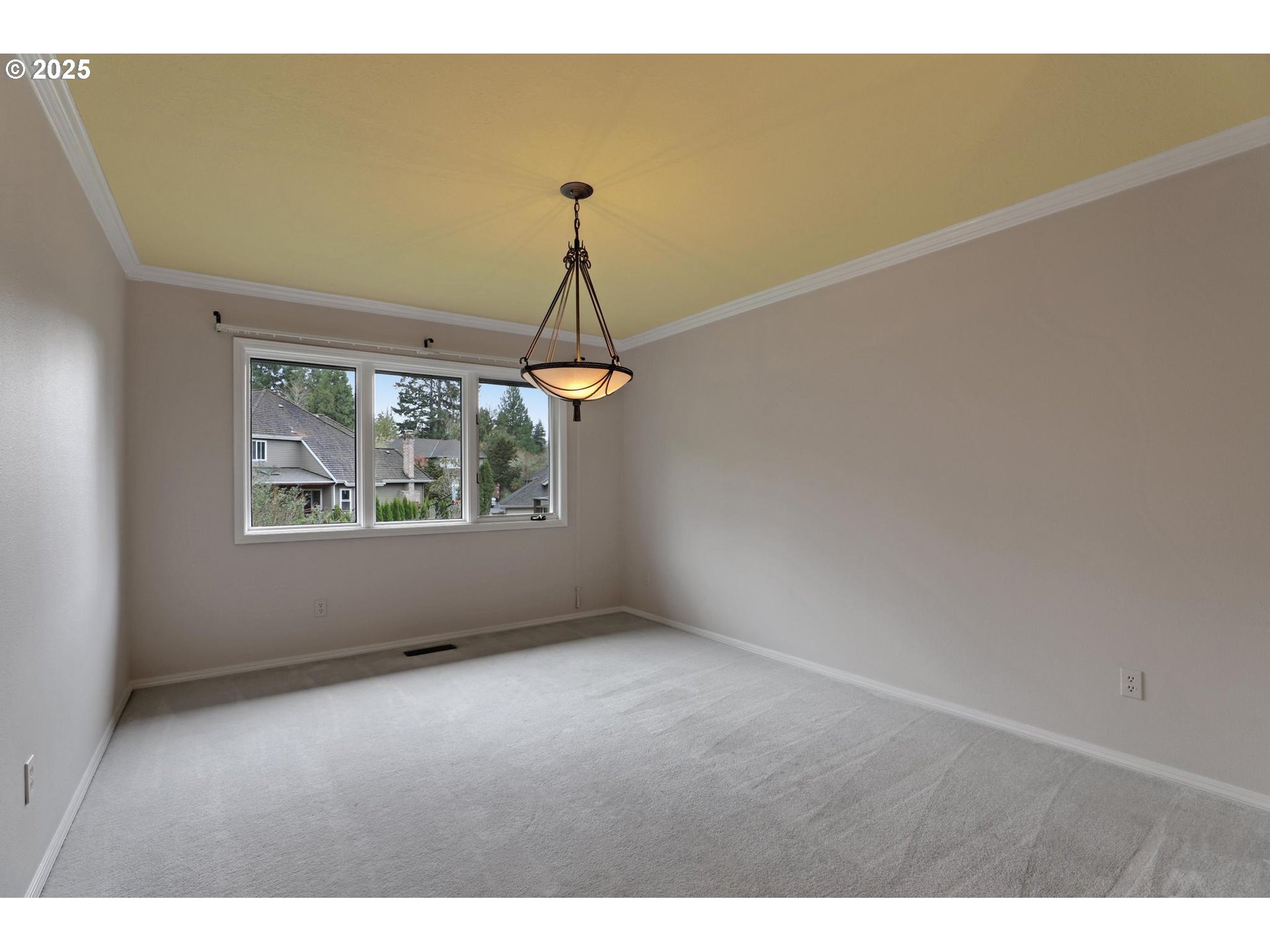 12720 NW CREEKSIDE DR