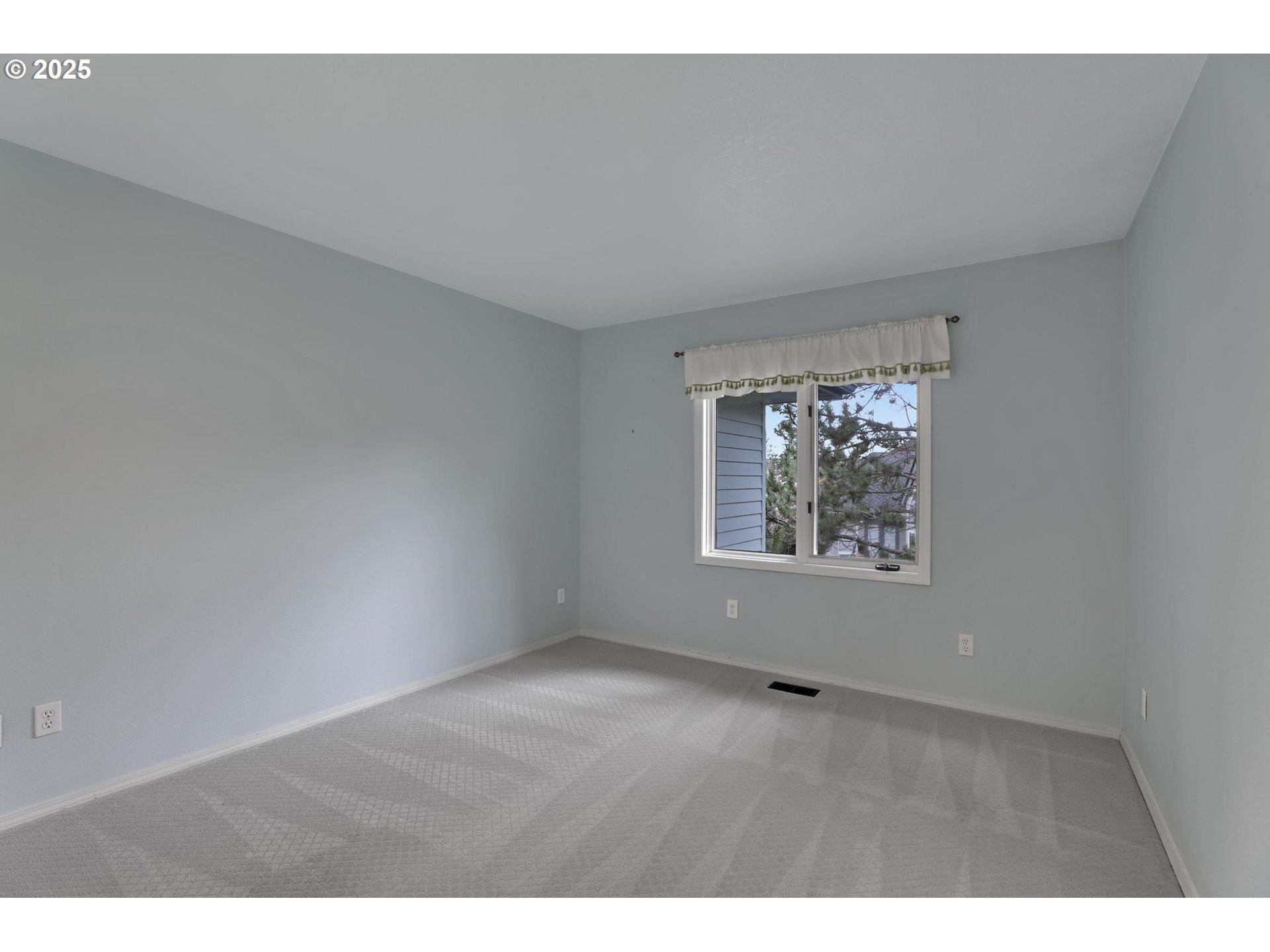 12720 NW CREEKSIDE DR