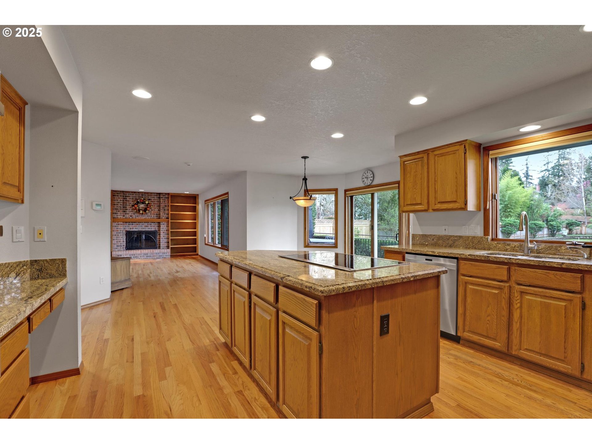 12720 NW CREEKSIDE DR