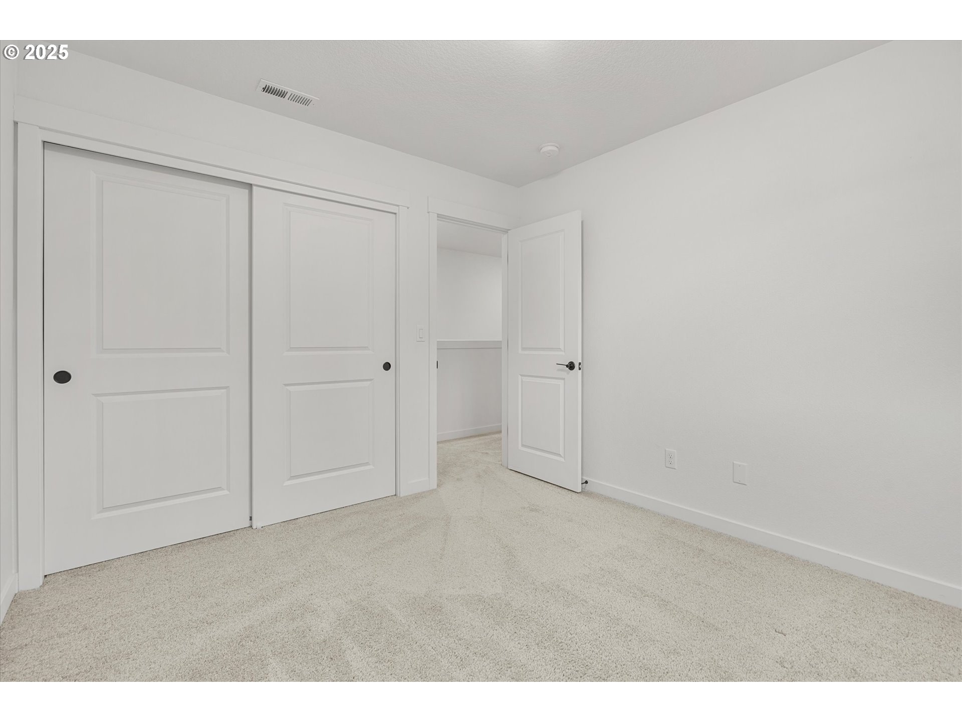 422 NE TIMBERLINE ST