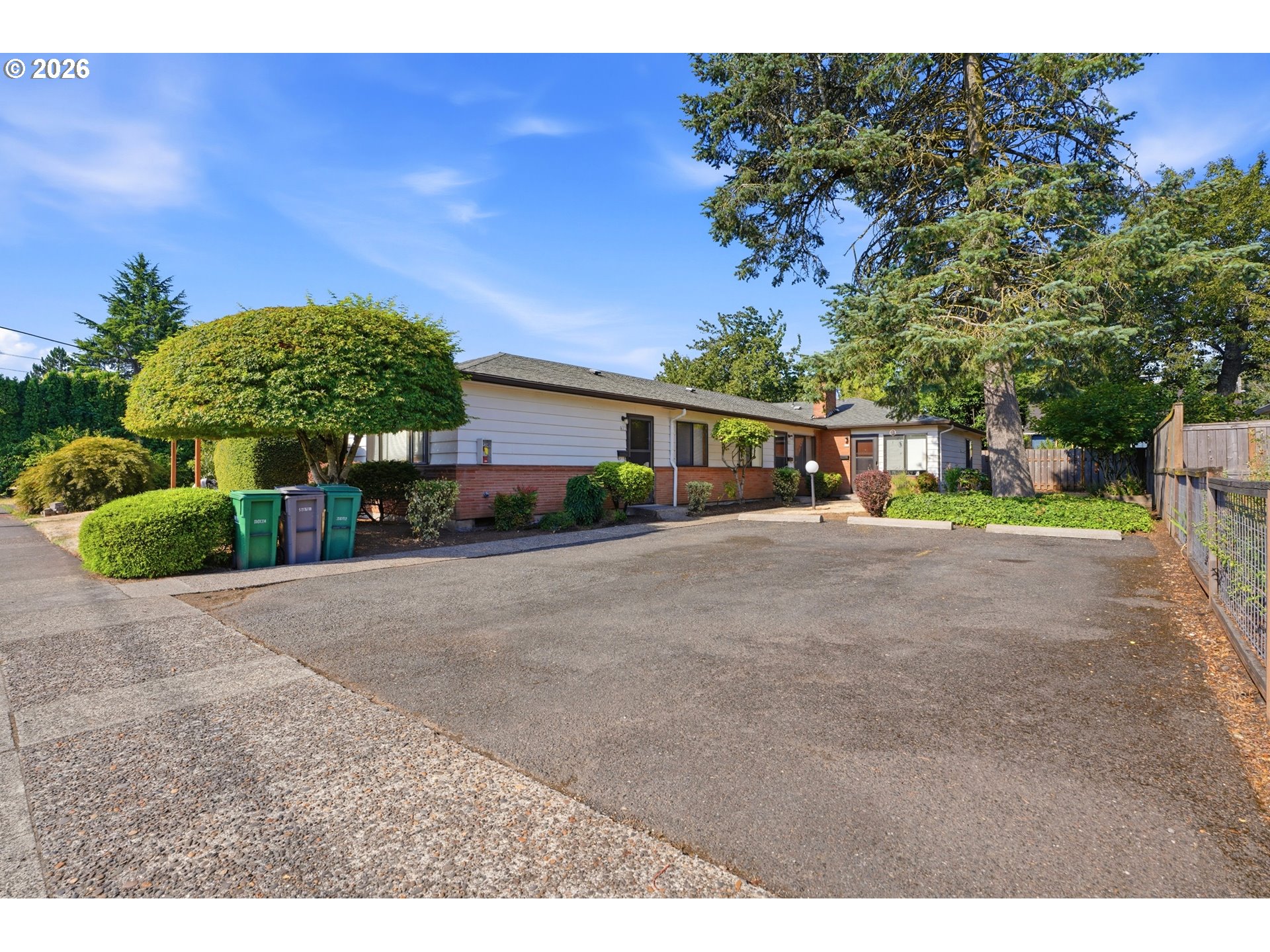 621 NE 75TH AVE