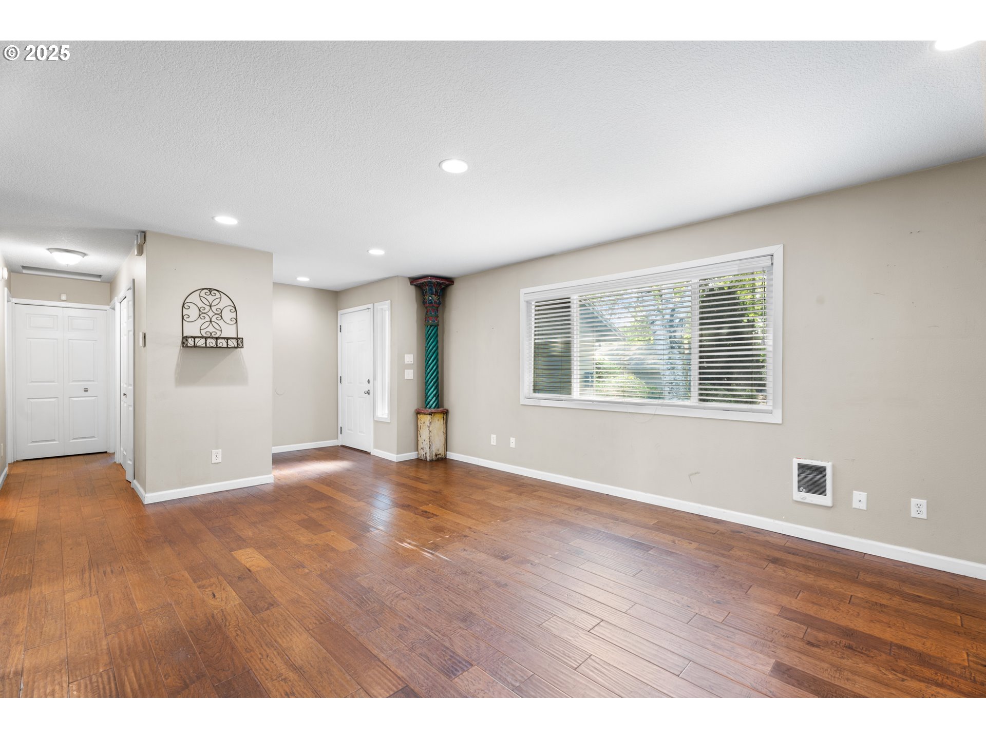 11255 SW SPRINGWOOD DR