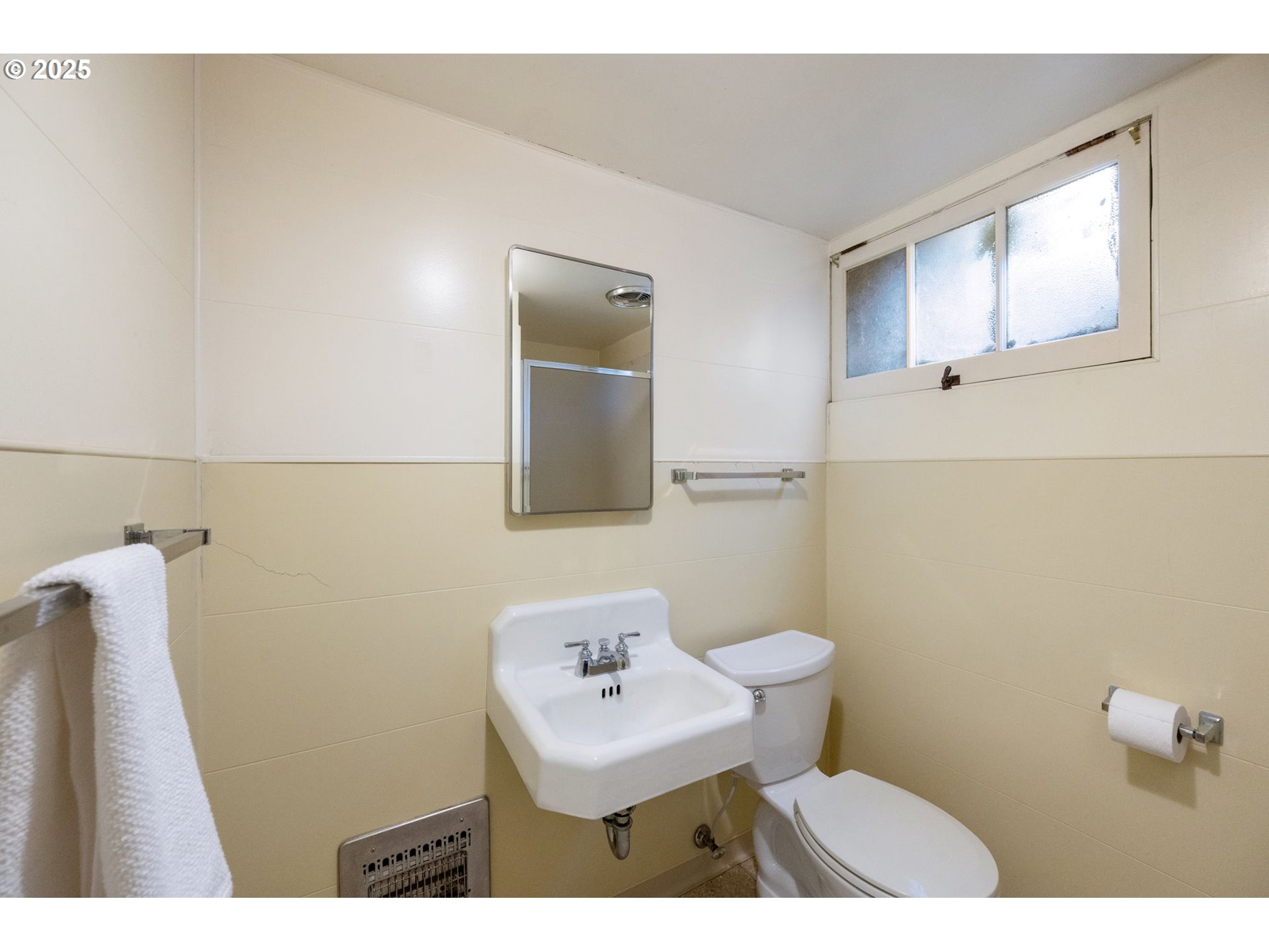 8375 SW CRESTWOOD LN