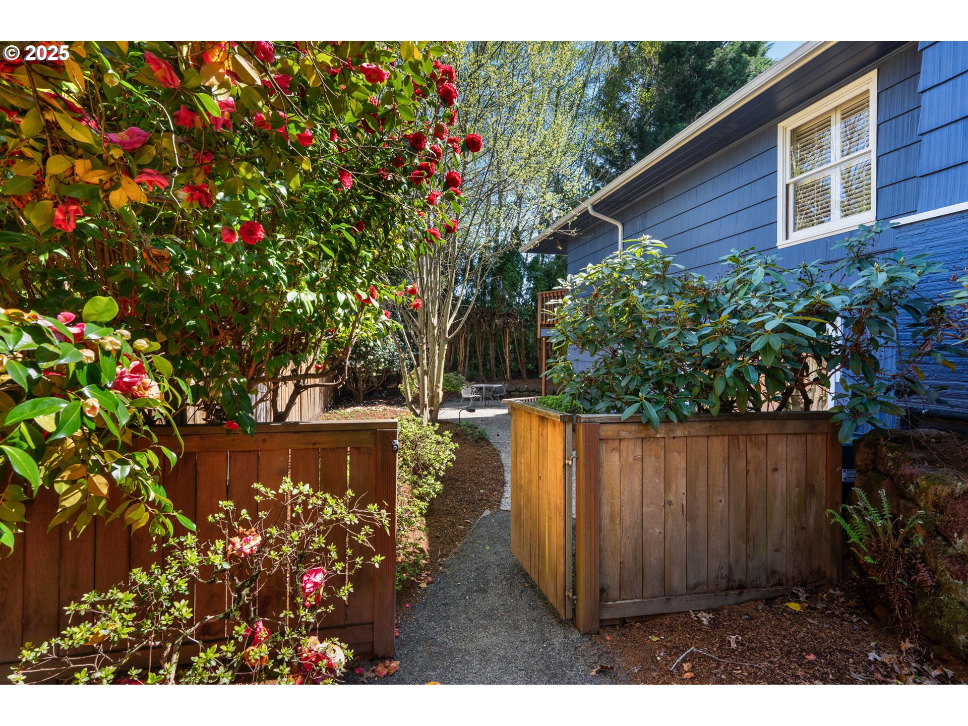 8375 SW CRESTWOOD LN