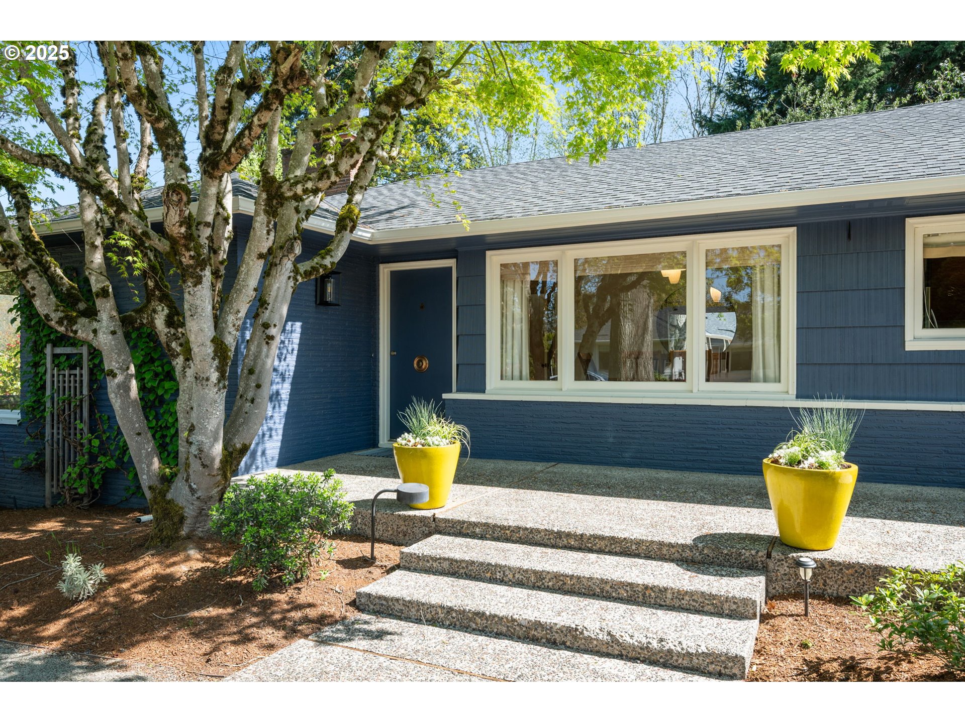 8375 SW CRESTWOOD LN