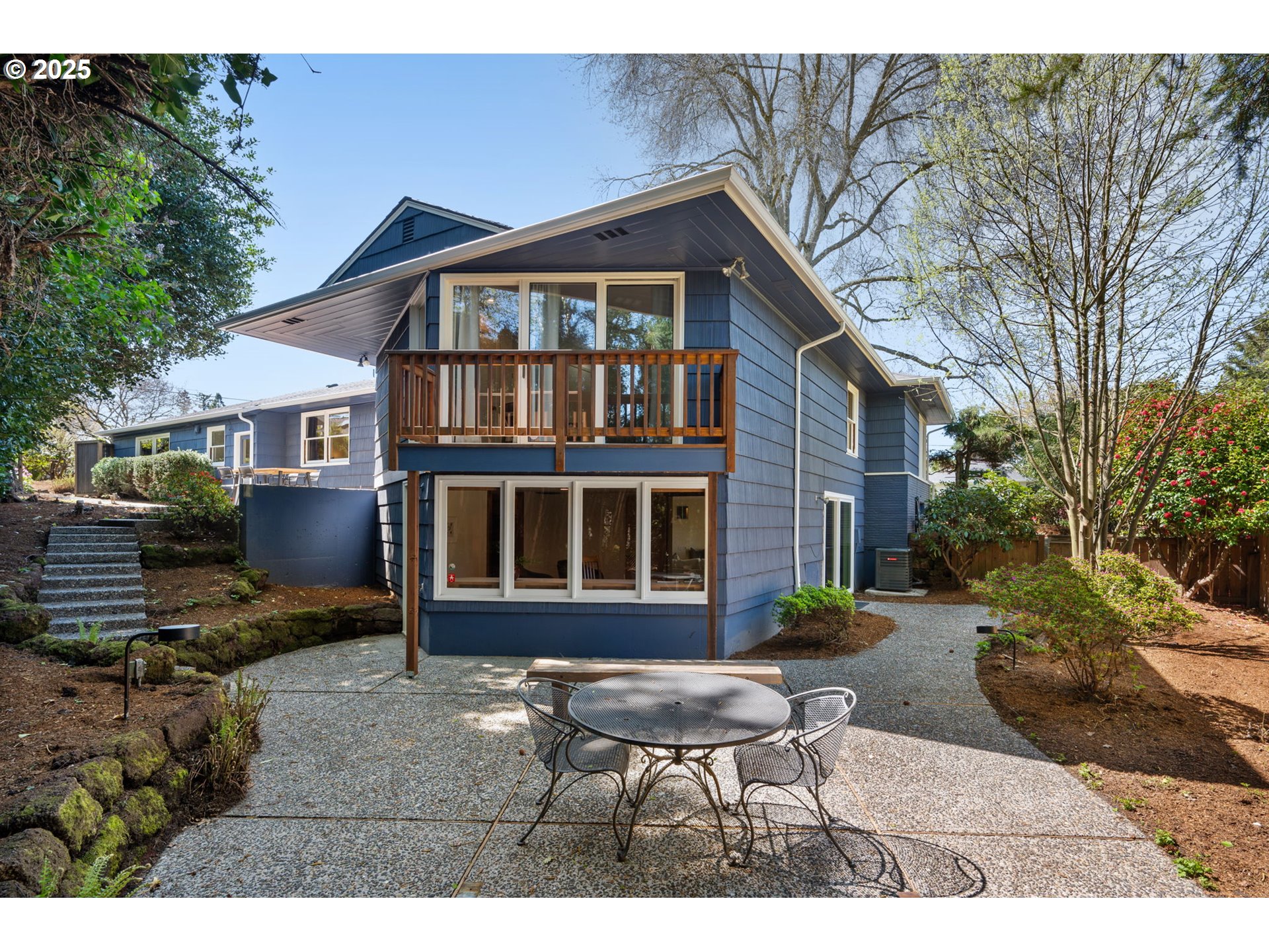 8375 SW CRESTWOOD LN