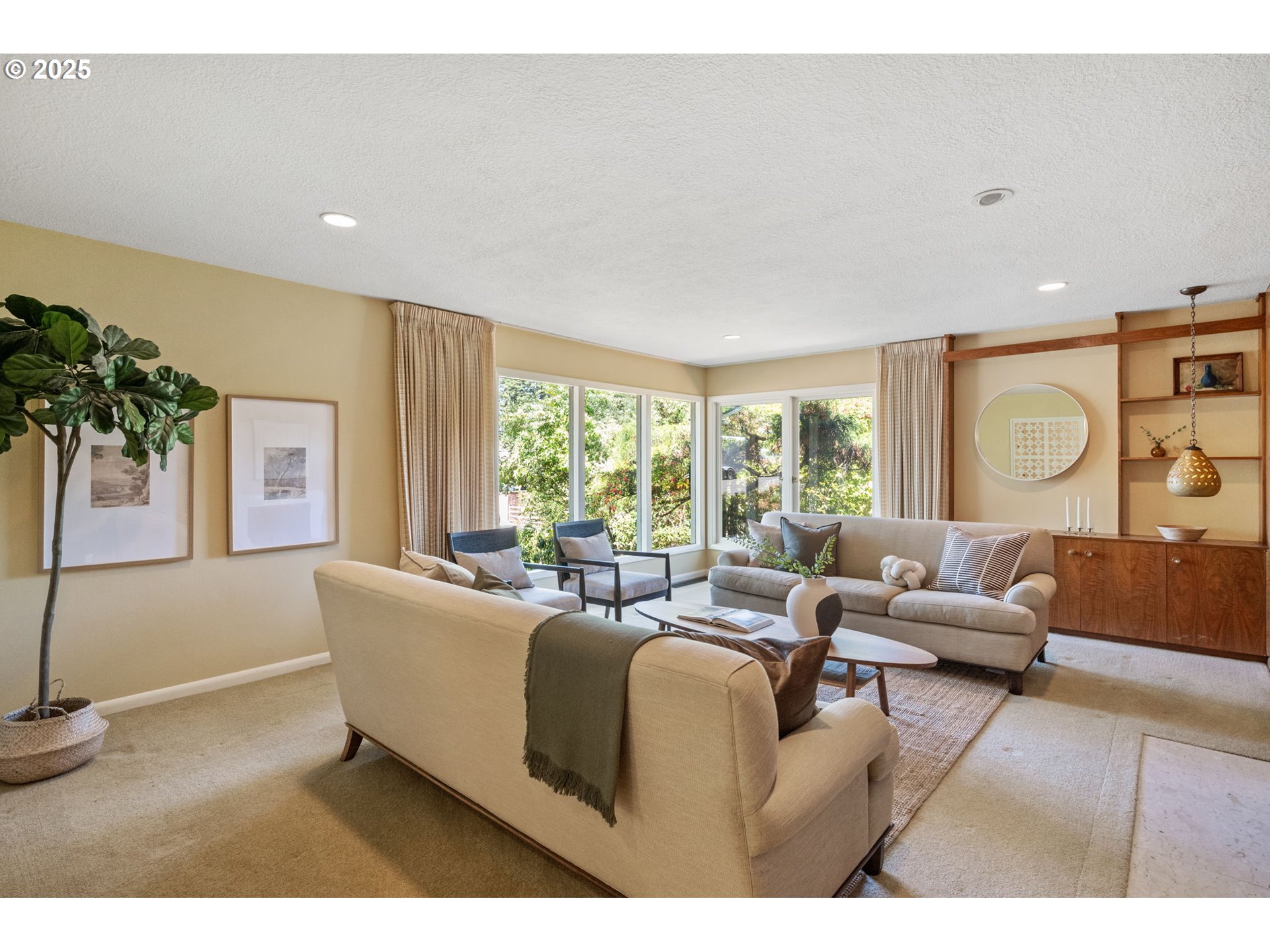 8375 SW CRESTWOOD LN