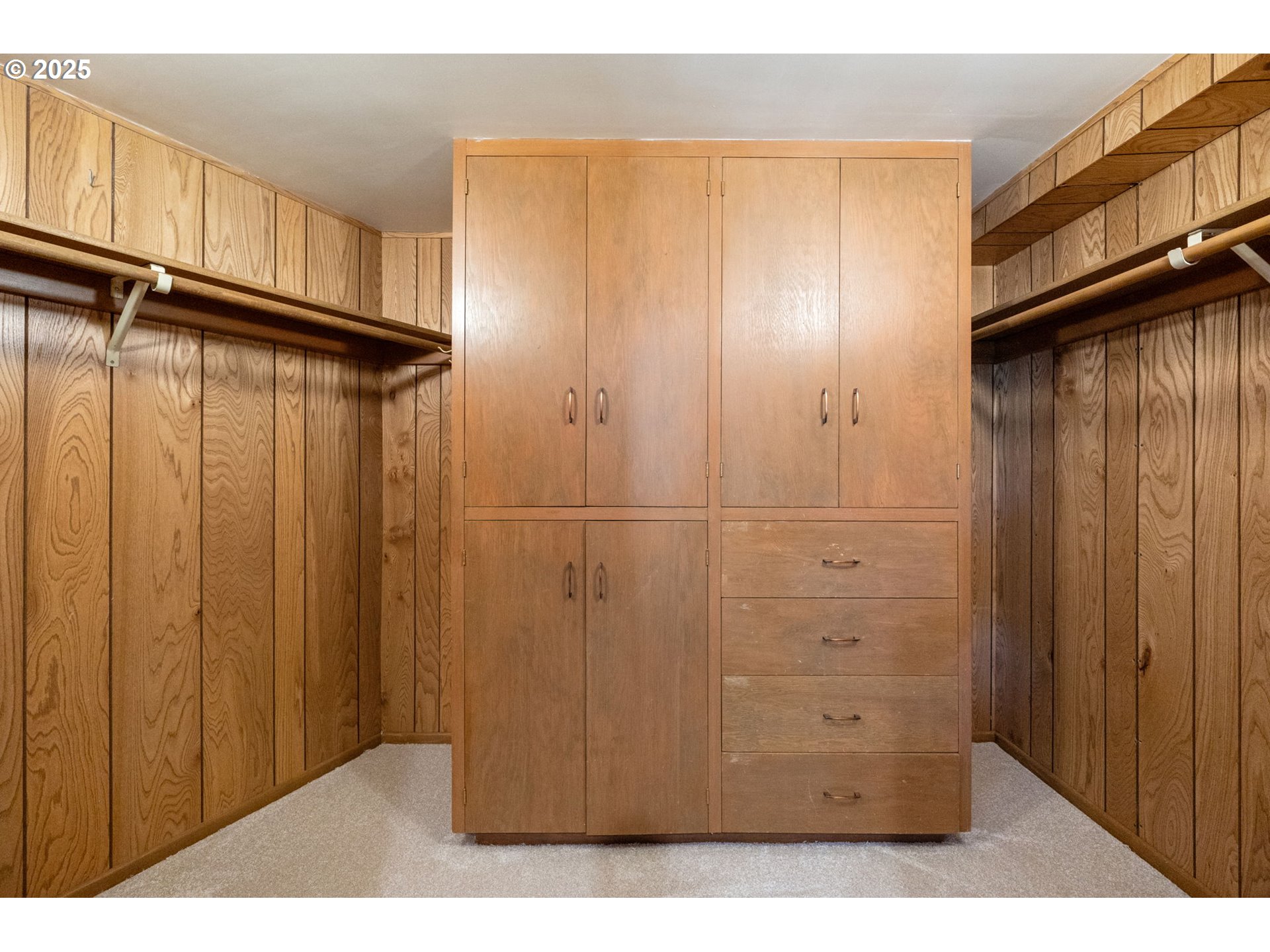 8375 SW CRESTWOOD LN