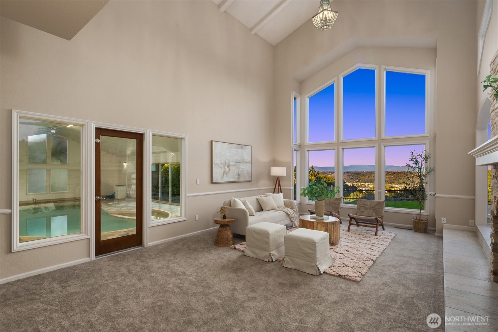 412 Hi Crest Drive
