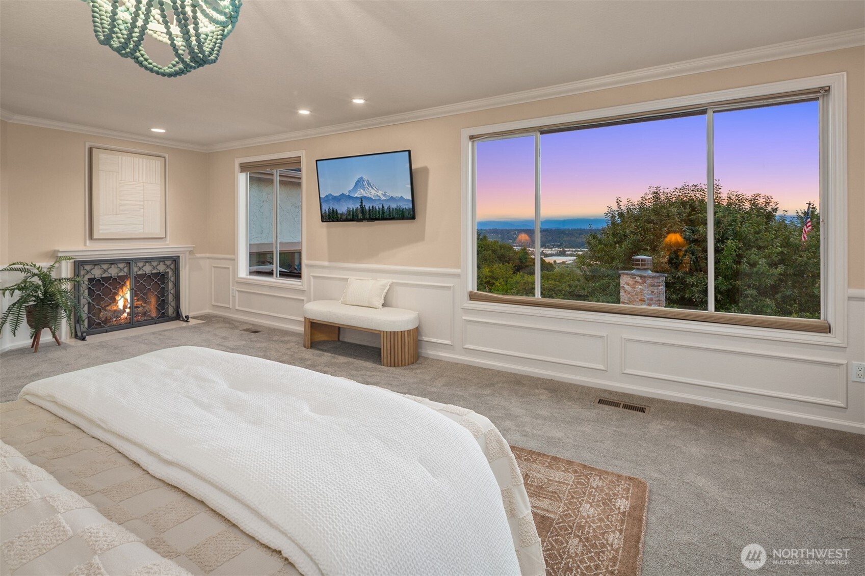 412 Hi Crest Drive