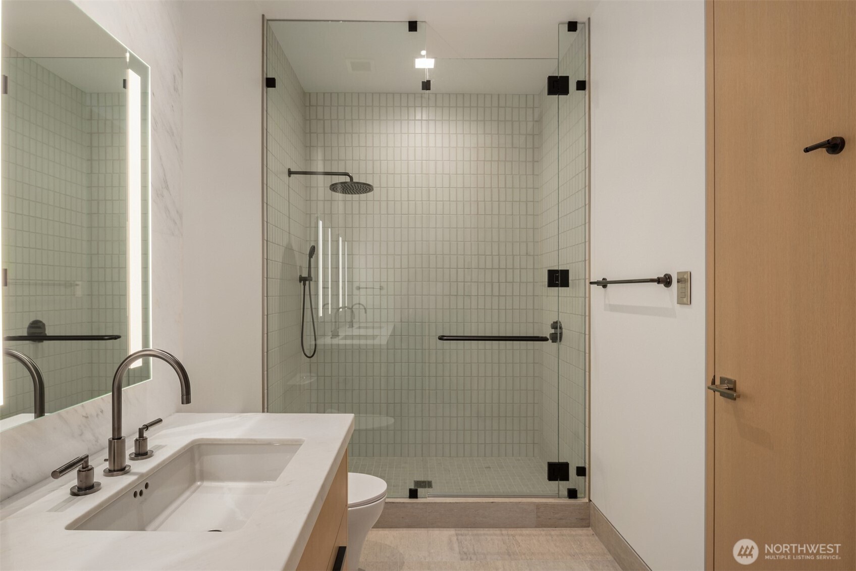 8 100th Avenue NE Unit: 201