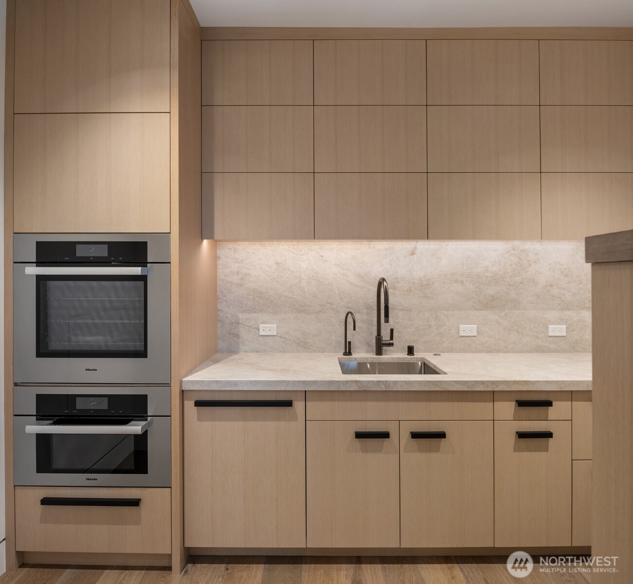 8 100th Avenue NE Unit: 201