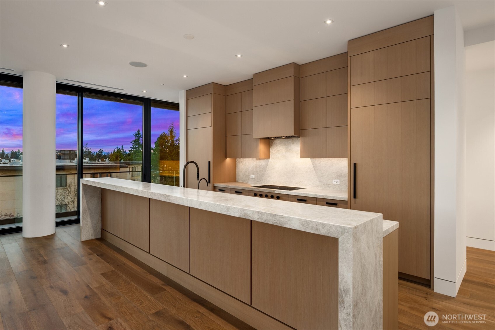8 100th Avenue NE Unit: 201