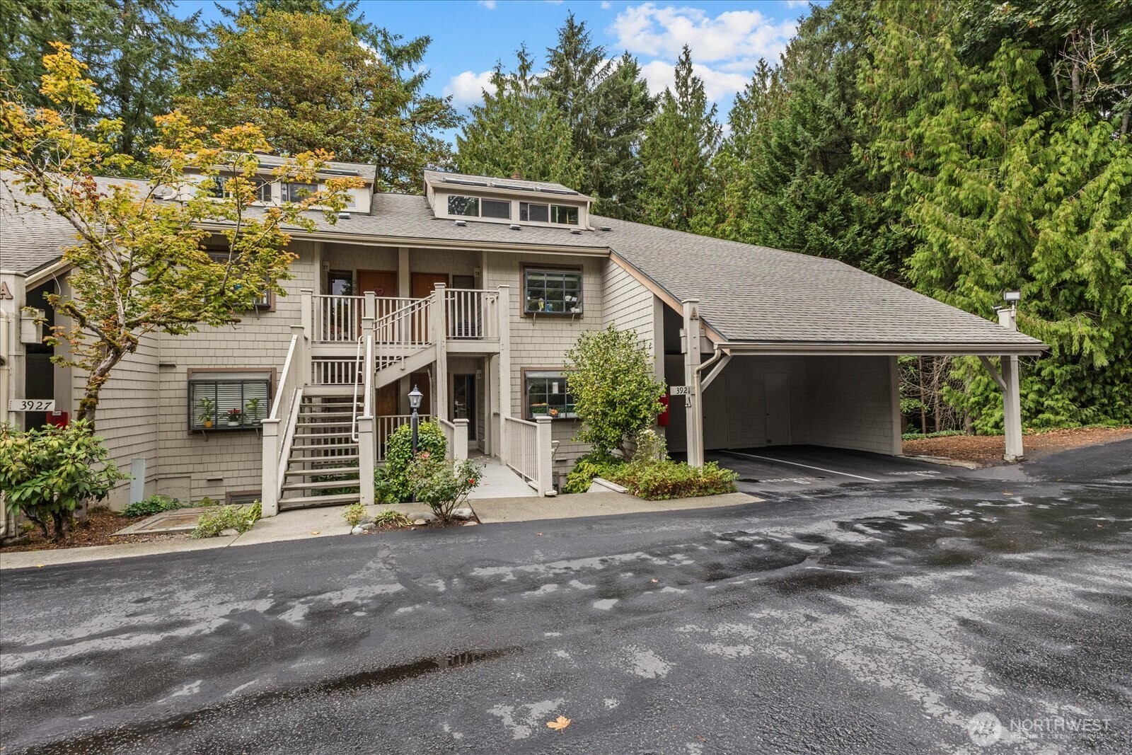 3921 108th Avenue NE Unit: A101