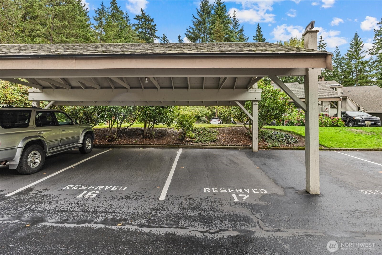 3921 108th Avenue NE Unit: A101