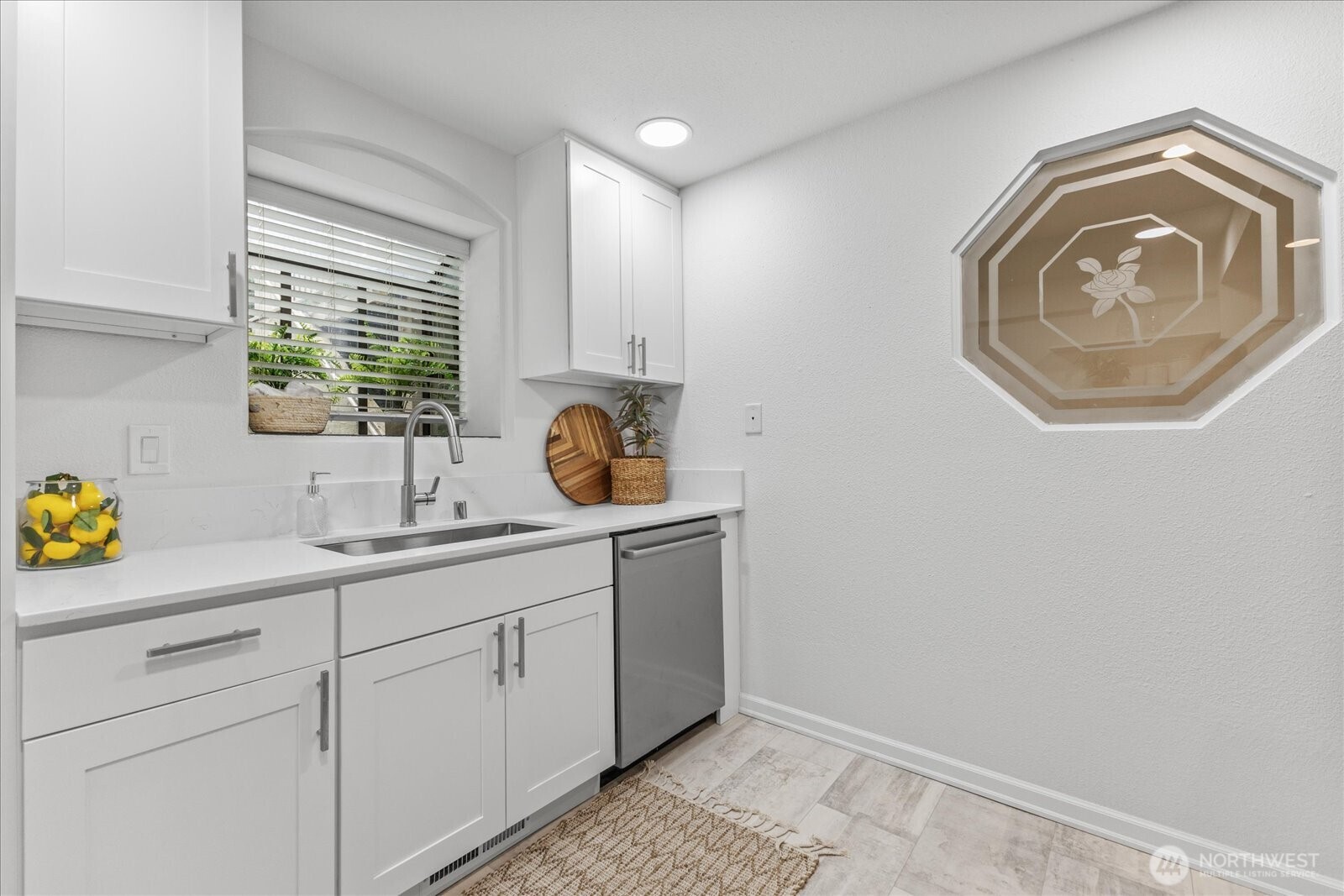 3921 108th Avenue NE Unit: A101