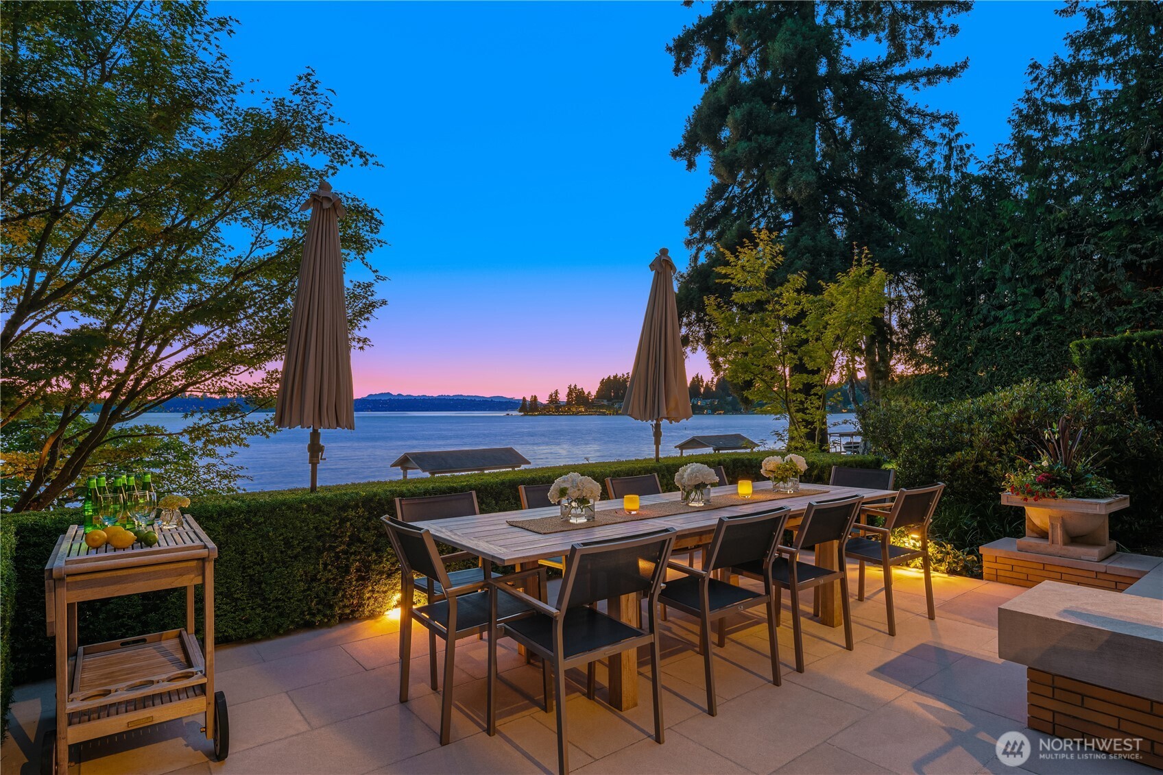 415 Shoreland Drive SE