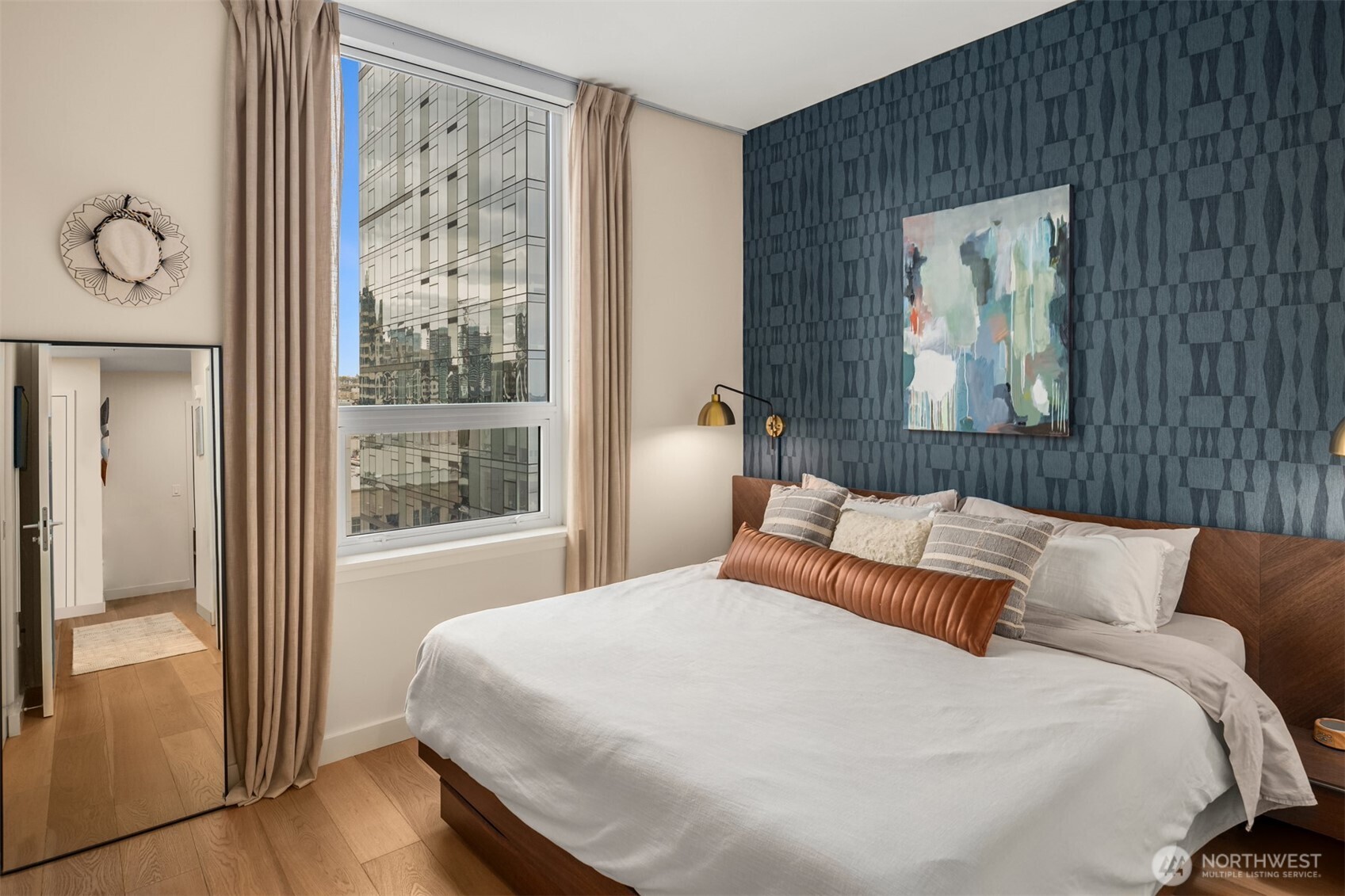 121 Stewart Street Unit: 1602