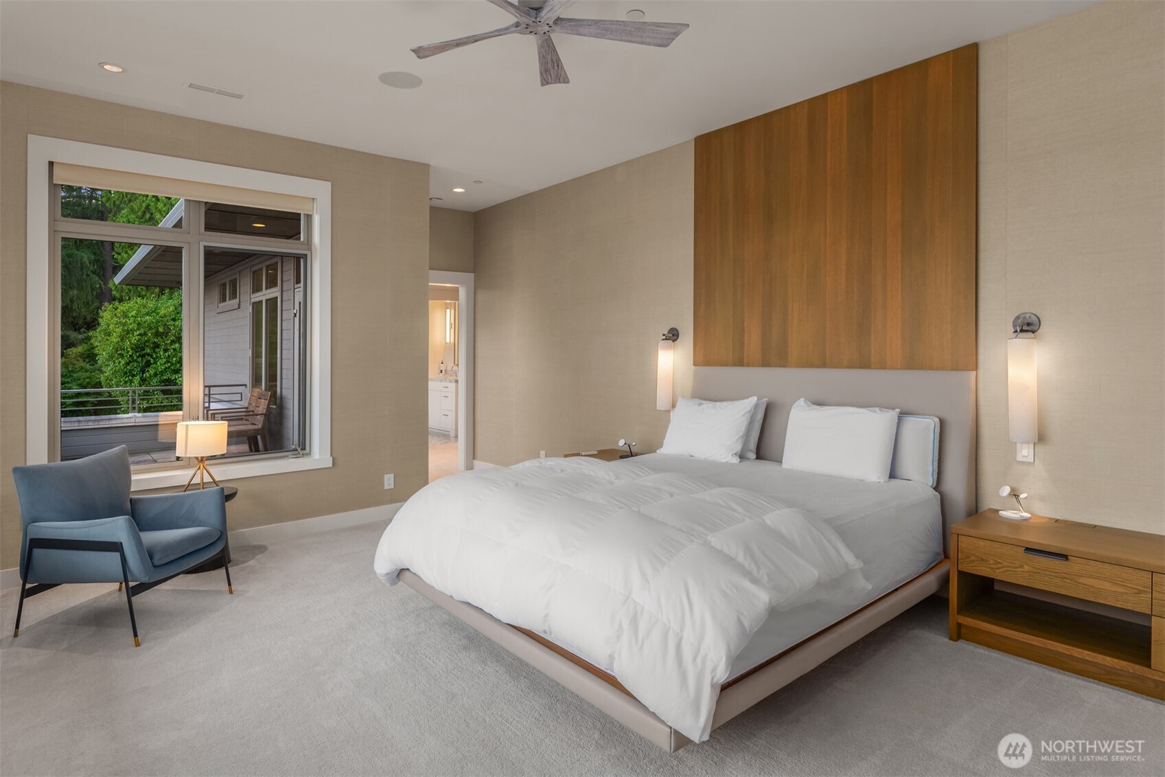 4911 NE Laurelcrest Lane