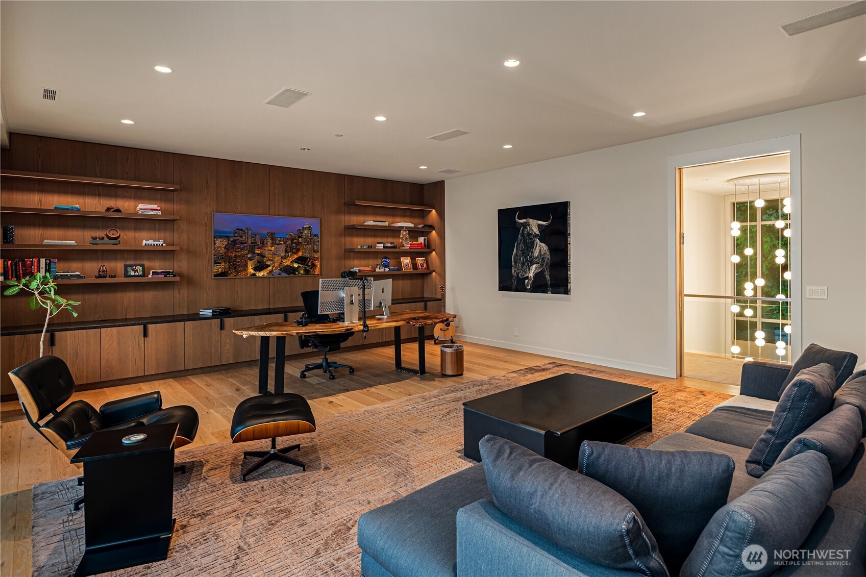 4911 NE Laurelcrest Lane