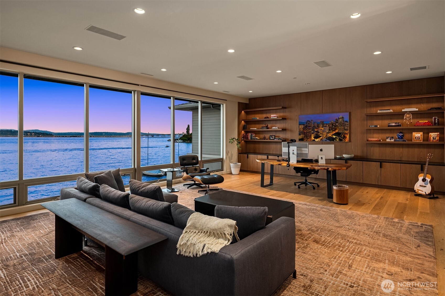 4911 NE Laurelcrest Lane