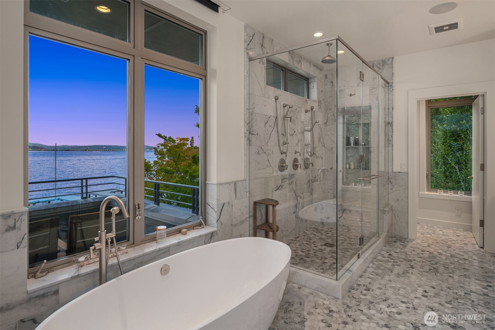 4911 NE Laurelcrest Lane