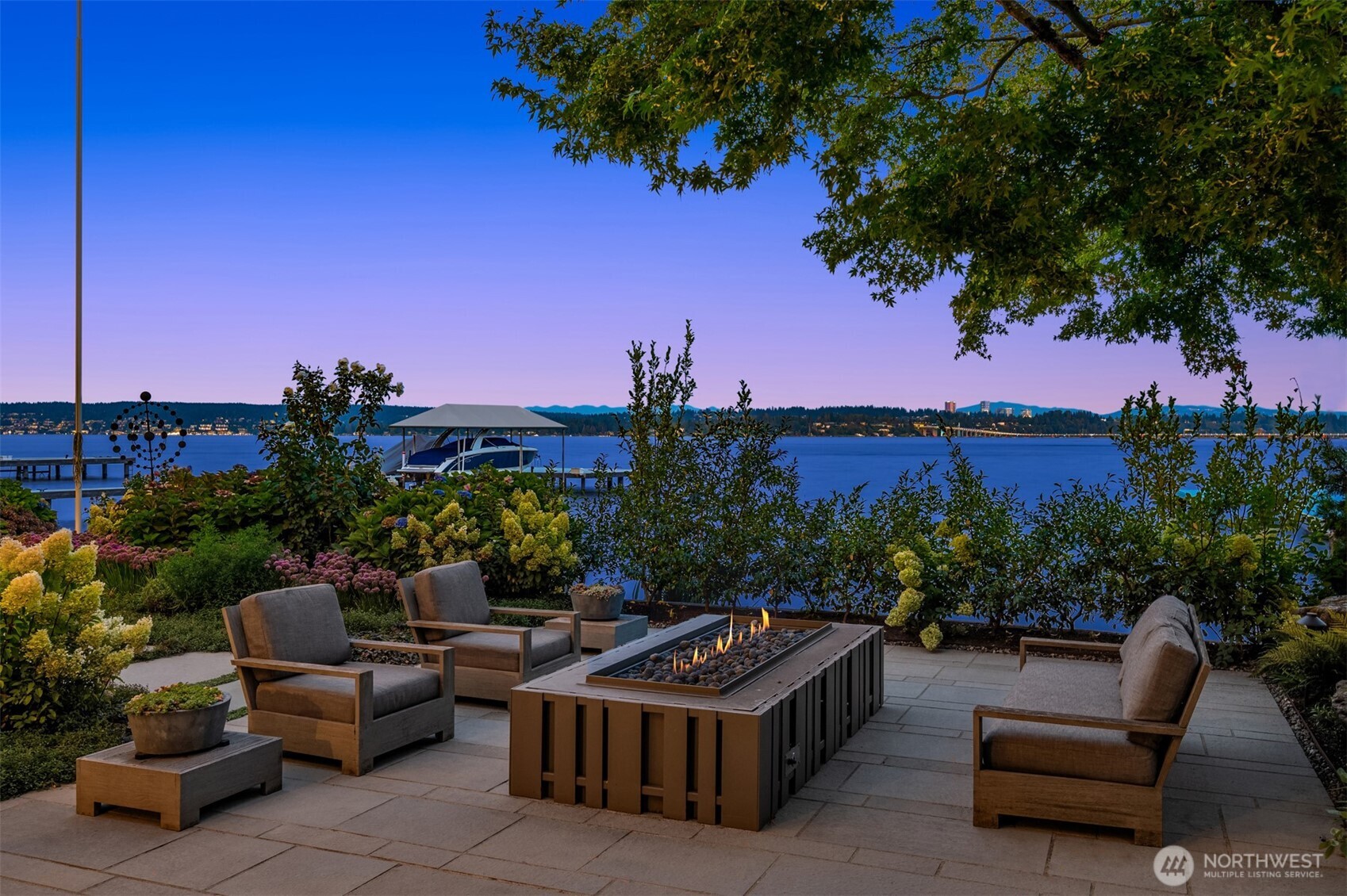 4911 NE Laurelcrest Lane