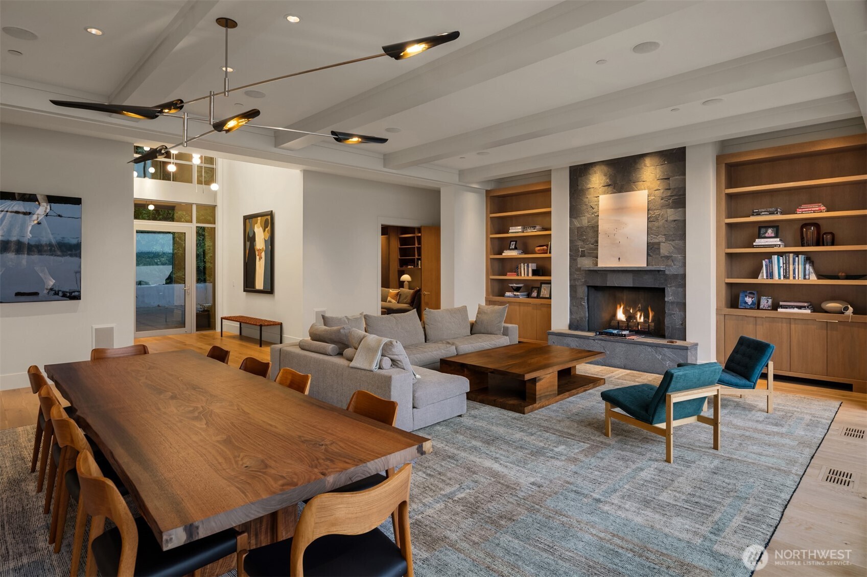 4911 NE Laurelcrest Lane