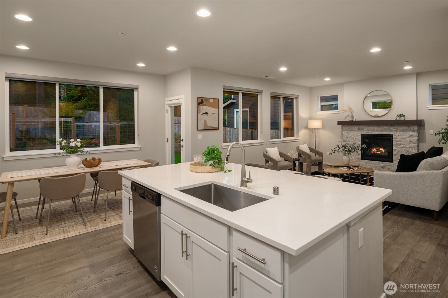 18627 Meridian Place W