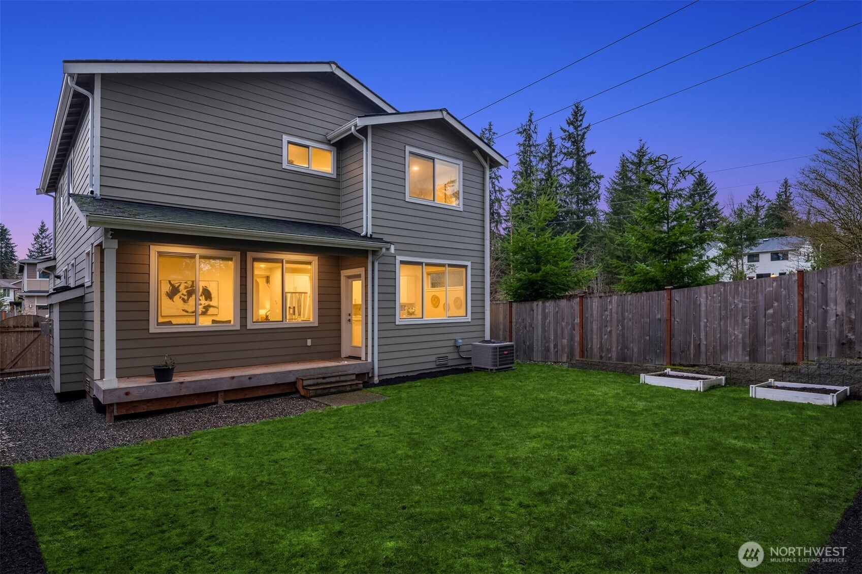 18627 Meridian Place W