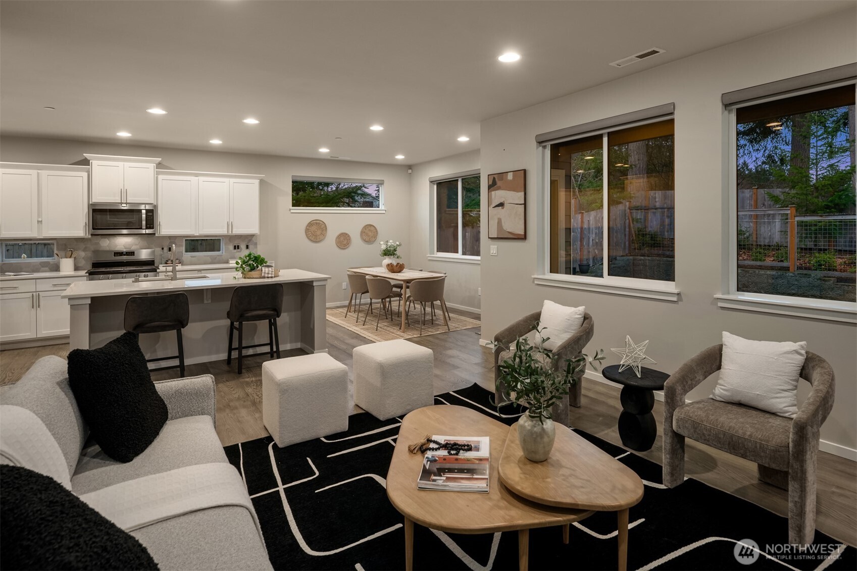 18627 Meridian Place W