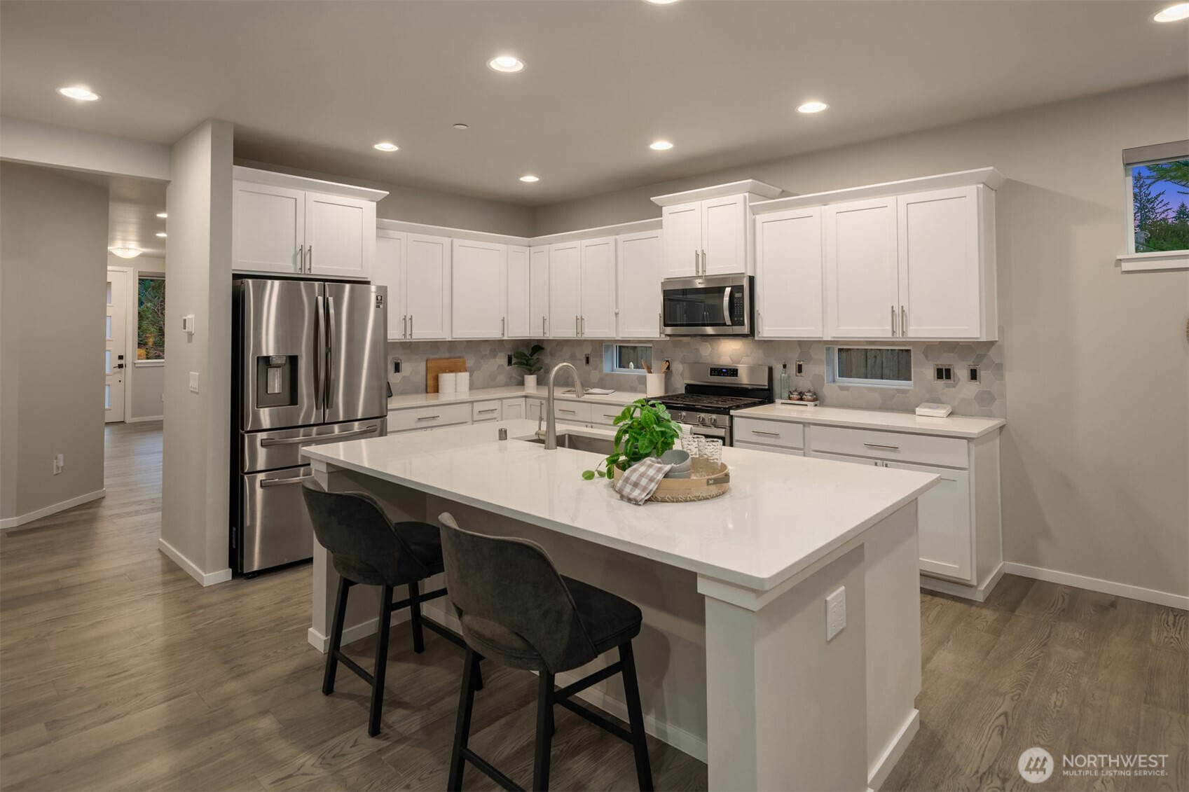 18627 Meridian Place W