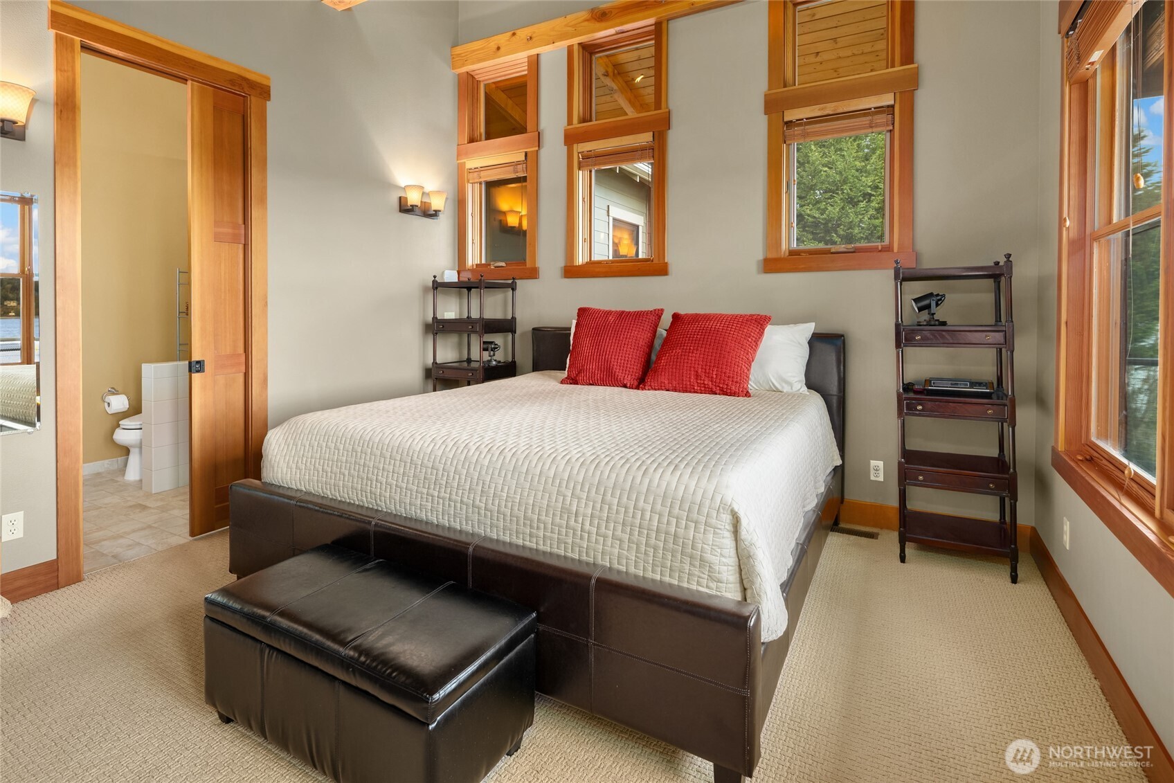 15550 Sandy Hook Rd NE