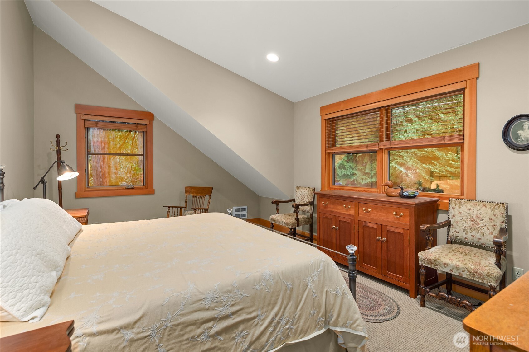 15550 Sandy Hook Rd NE