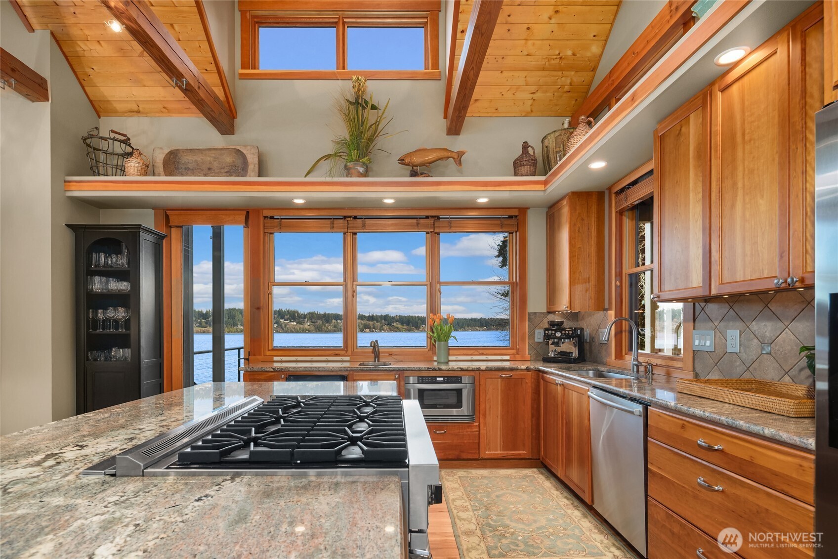 15550 Sandy Hook Rd NE