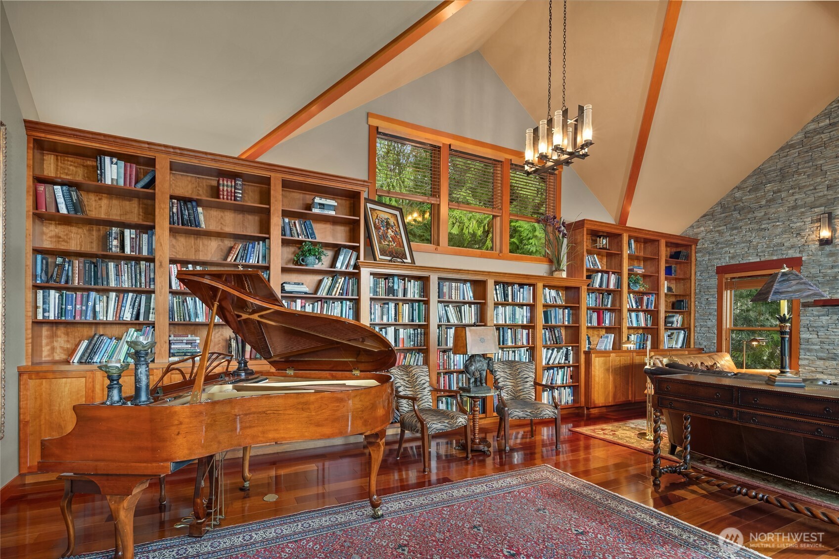 15550 Sandy Hook Rd NE