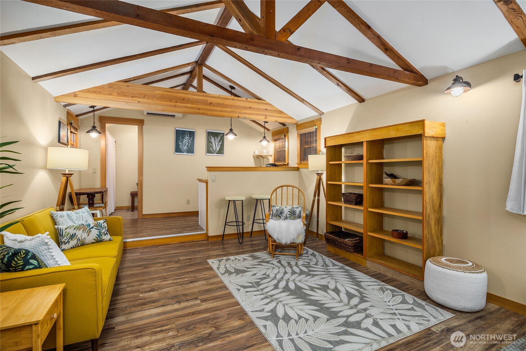 15550 Sandy Hook Rd NE