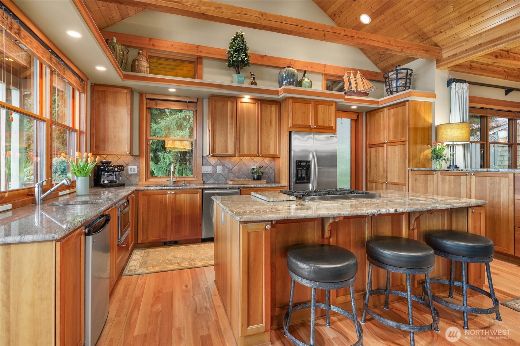 15550 Sandy Hook Rd NE