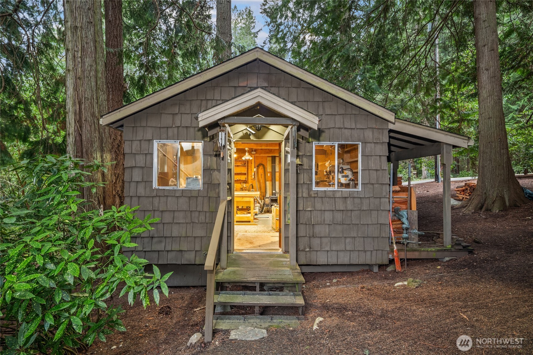 15550 Sandy Hook Rd NE