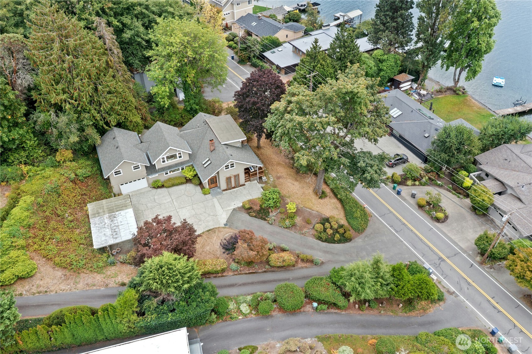 12506 Holmes Point Drive NE