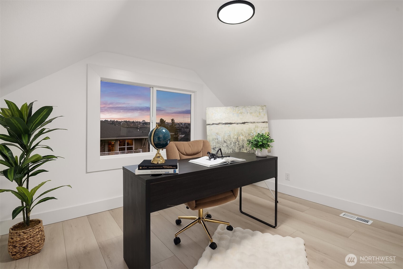 1412 Taylor Avenue N