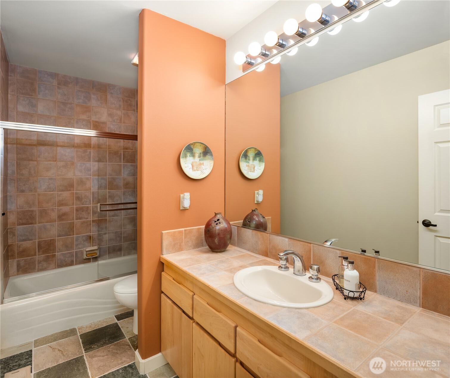 10211 NE 59th Street