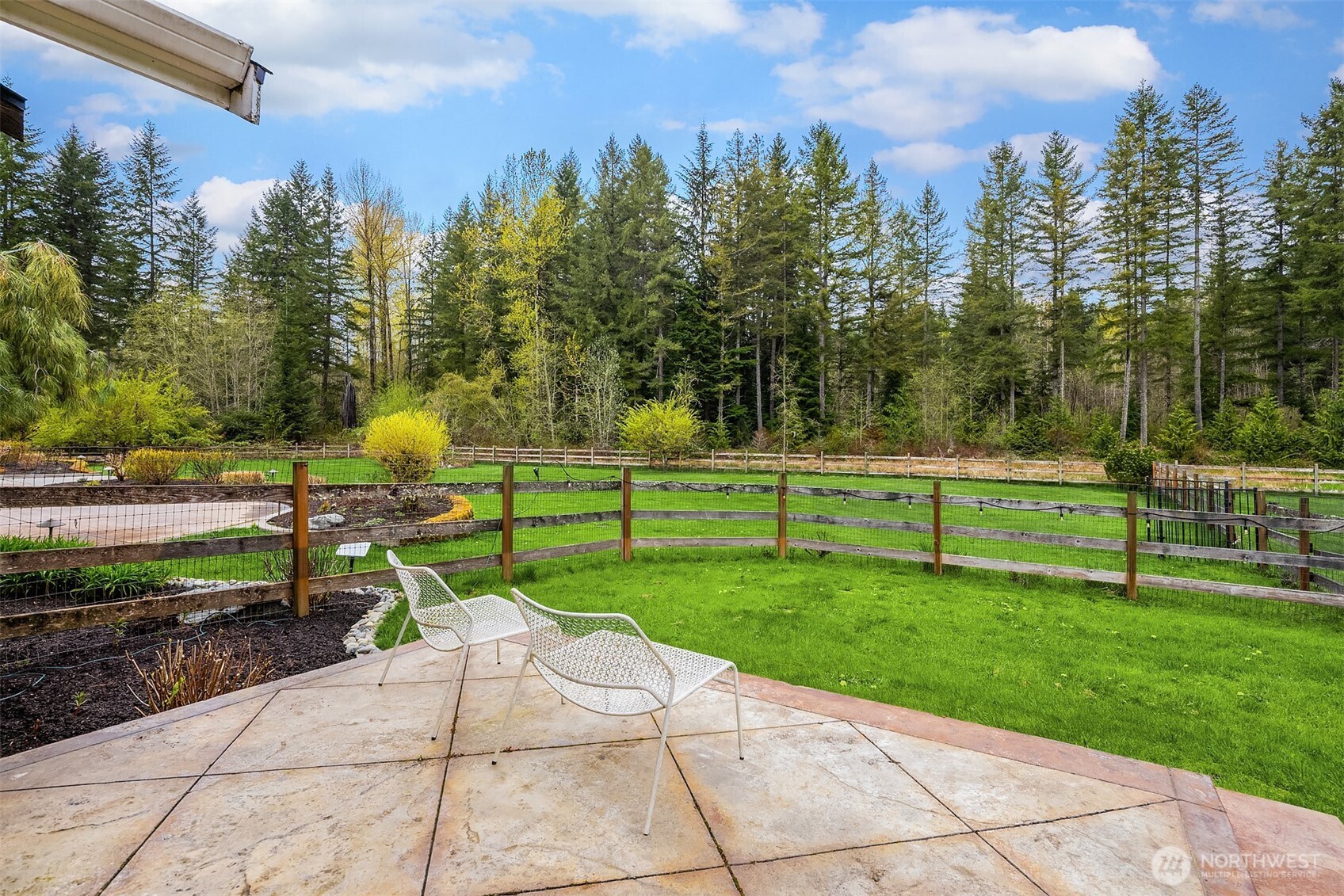 7828 Tolt Highlands Road NE