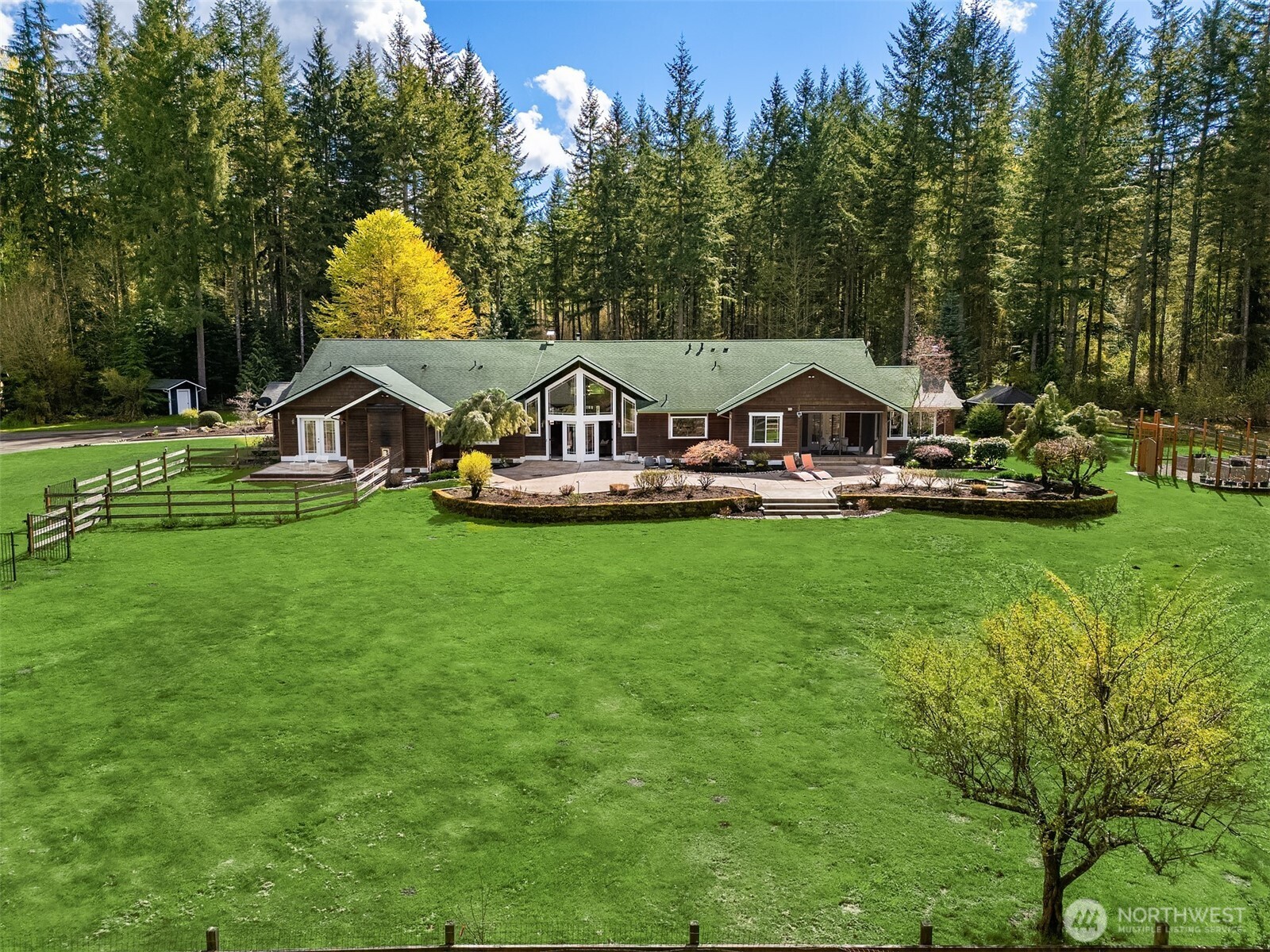 7828 Tolt Highlands Road NE