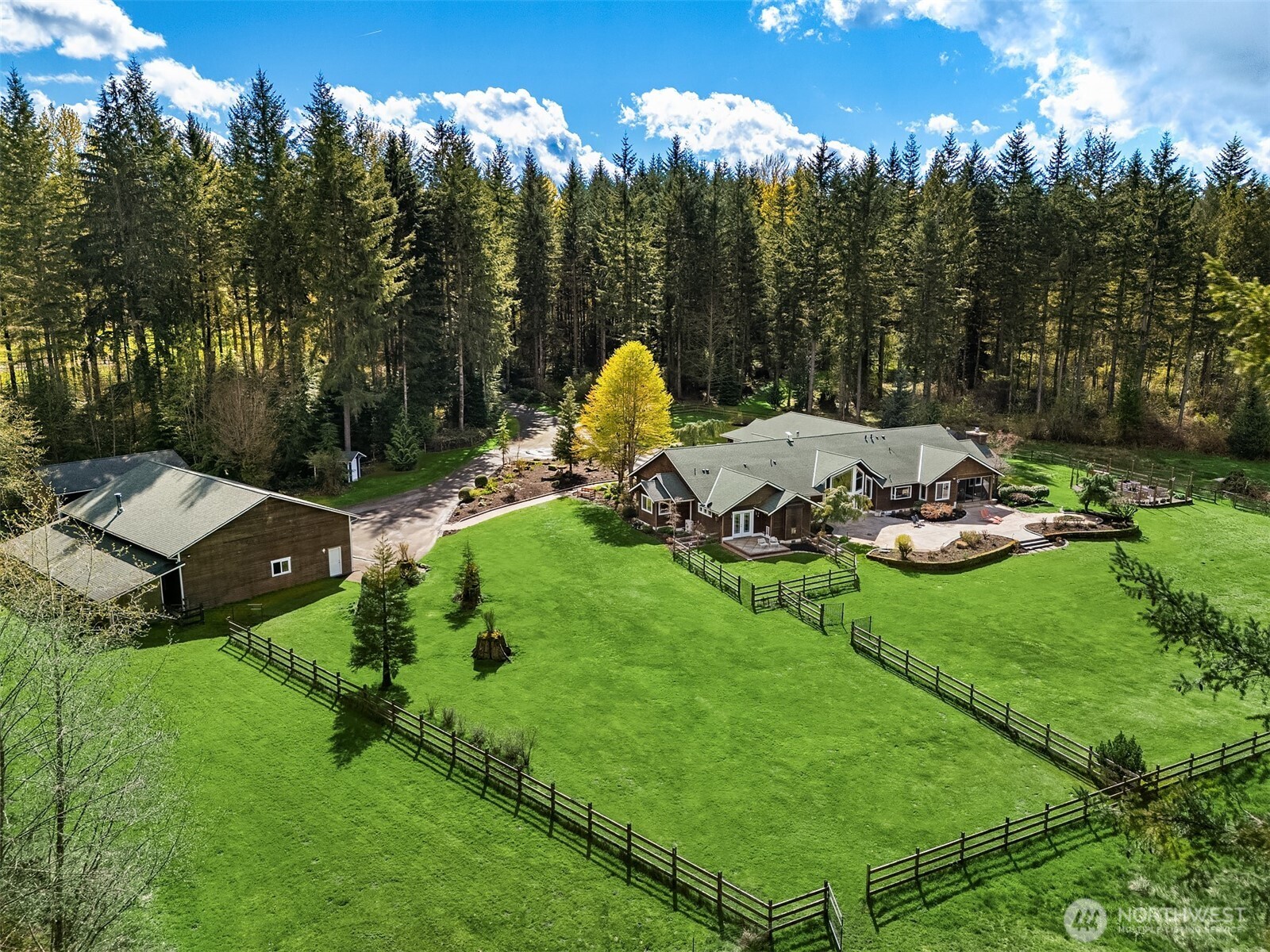 7828 Tolt Highlands Road NE