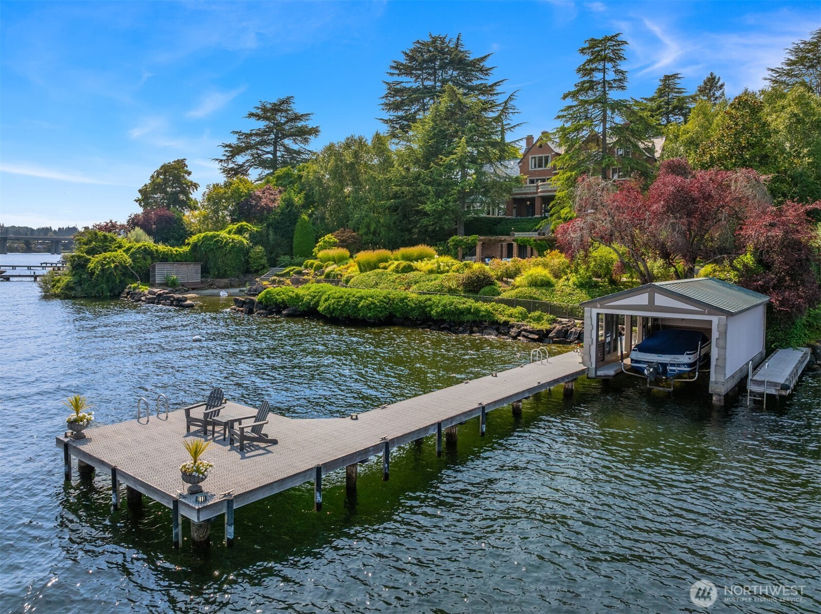 3038 E Laurelhurst Drive NE