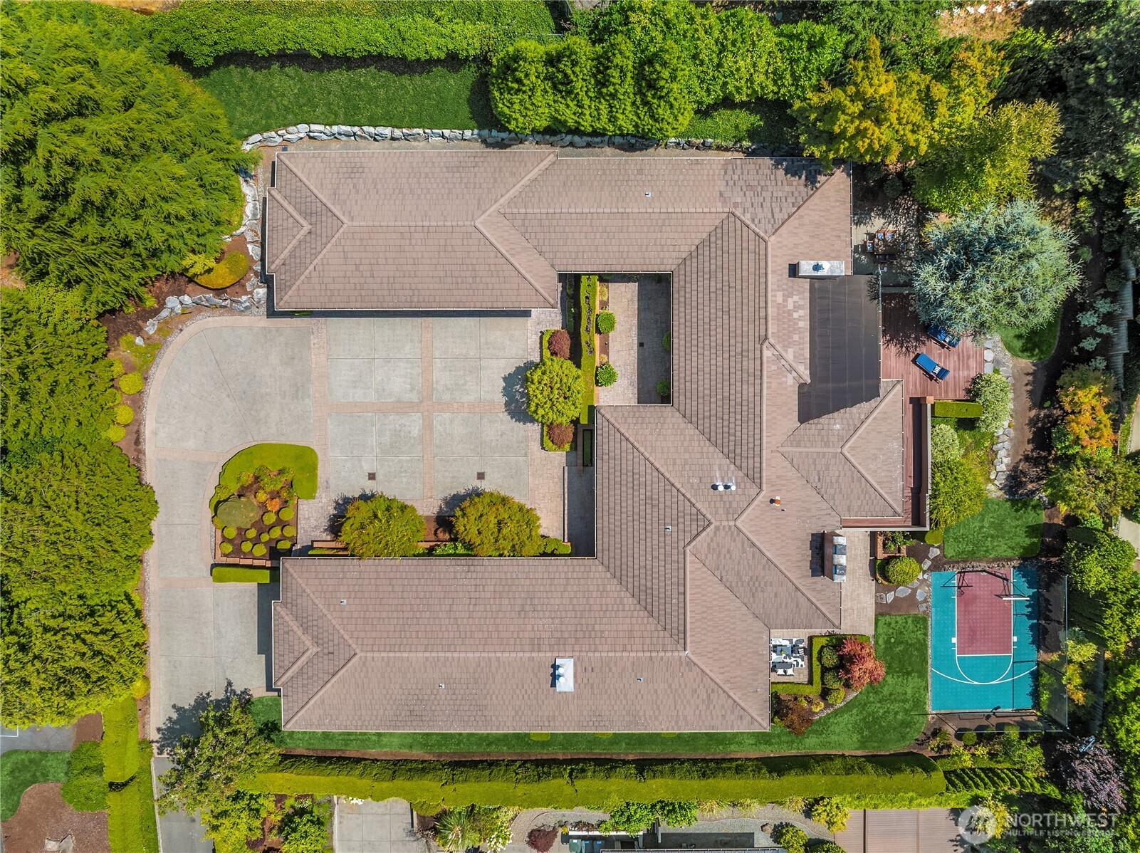 8635 NE 19th Place