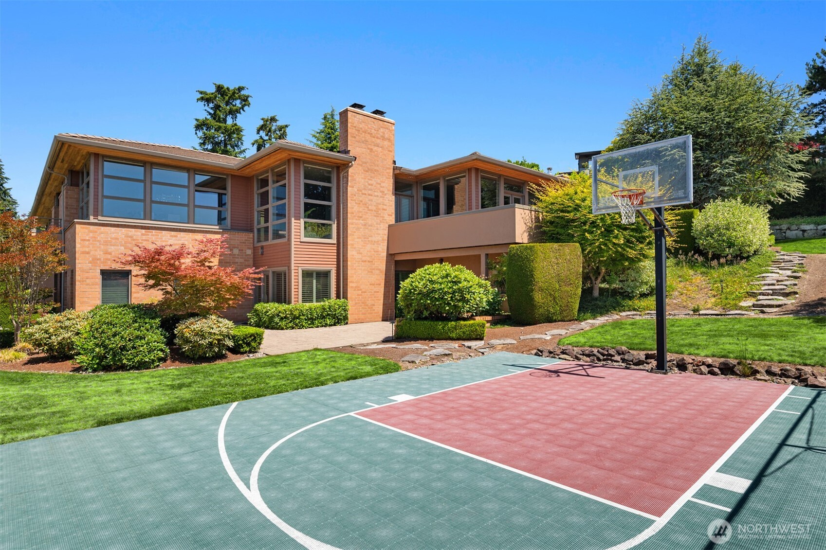 8635 NE 19th Place